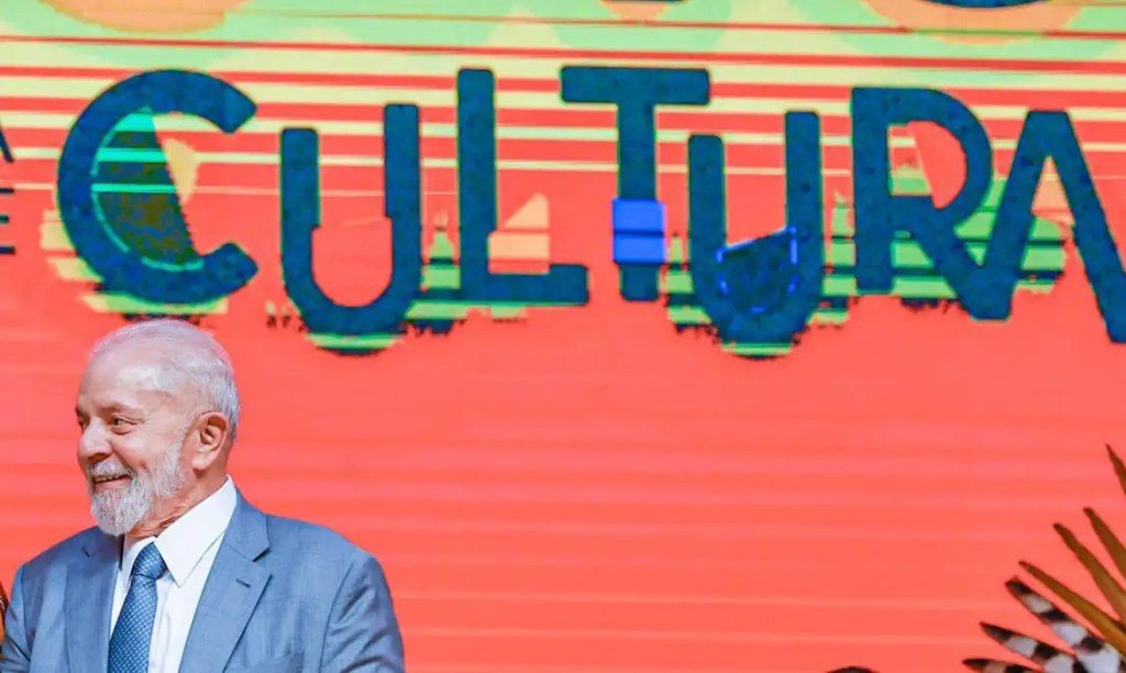 “Nunca mais o país entrará na escuridão do fim da cultura”, diz Lula 