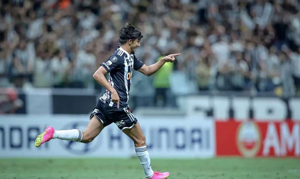 Gustavo Scarpa brilha e Atlético-MG bate o Peñarol na&nbsp;Libertadores