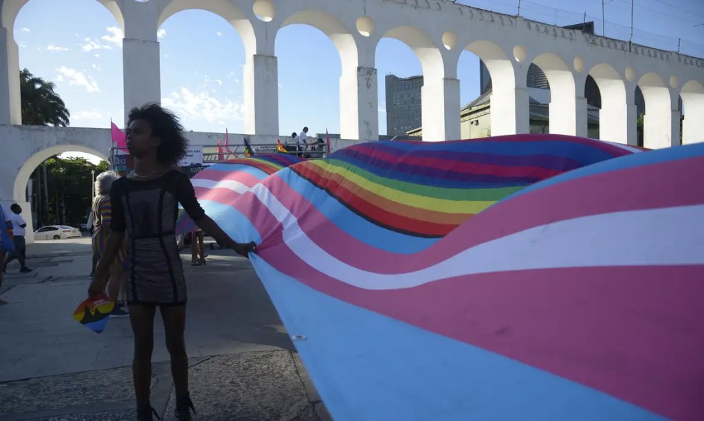 Comitê irá monitorar políticas contra violências a pessoas&nbsp;LGBTQIA+