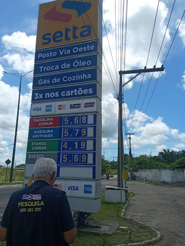 Procon-JP encontra diferença de R$ 0,29 no preço do litro da gasolina em pesquisa para&nbsp;combustíveis