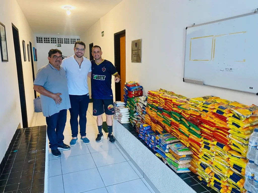 Coordenadoria de Promoção à Cidadania LGBT recebe doação de mais de 300 quilos de&nbsp;alimentos