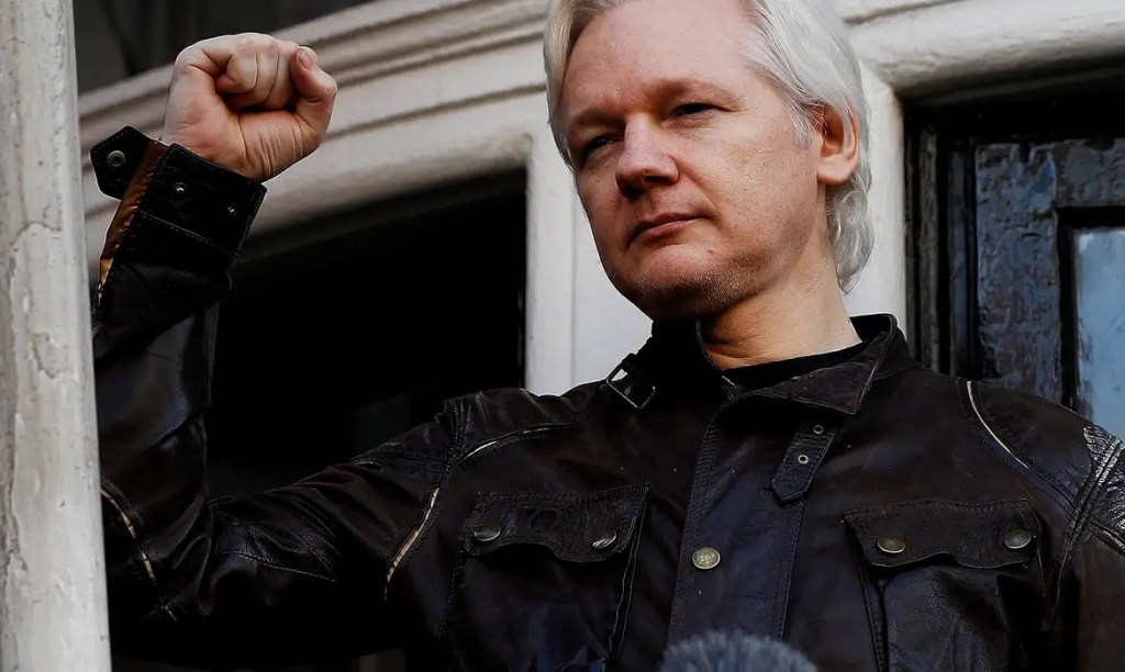 Libertação de Assange é celebrada por entidades do Brasil e do&nbsp;mundo