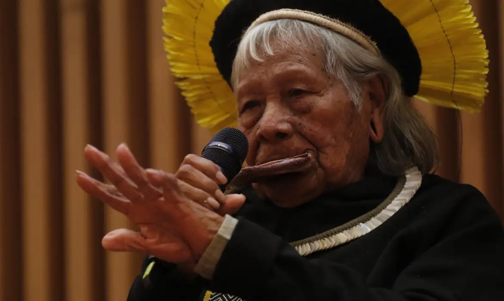 Tragédia no RS é consequência de destruição humana, diz Cacique&nbsp;Raoni