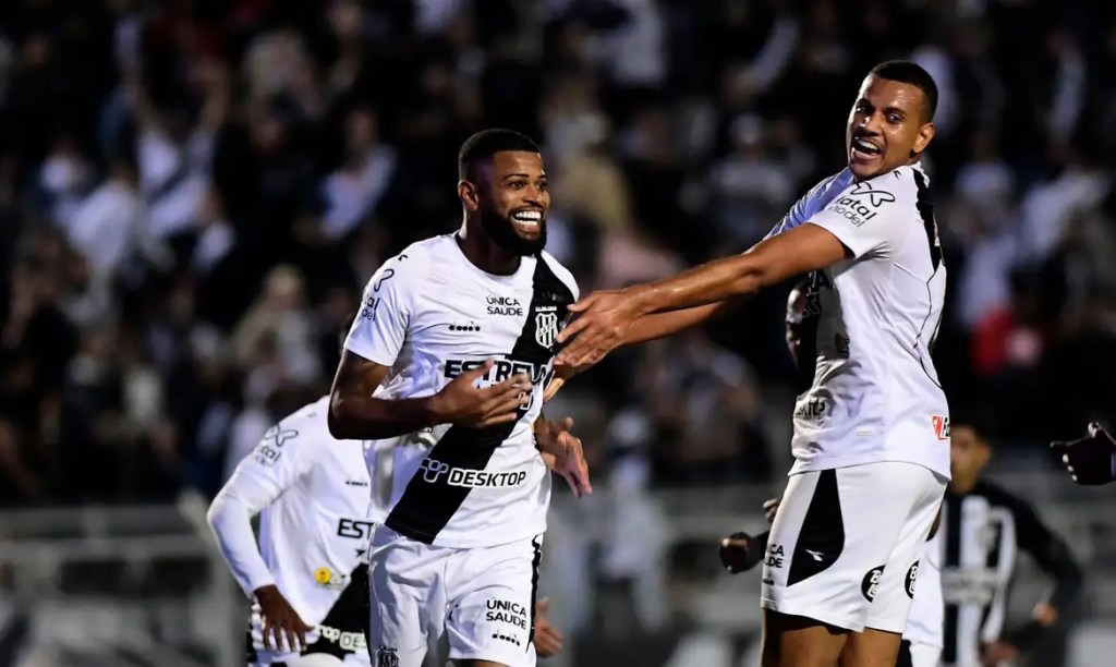 Série B: Ponte Preta supera Ceará por 3 a 1 no Moisés&nbsp;Lucarelli