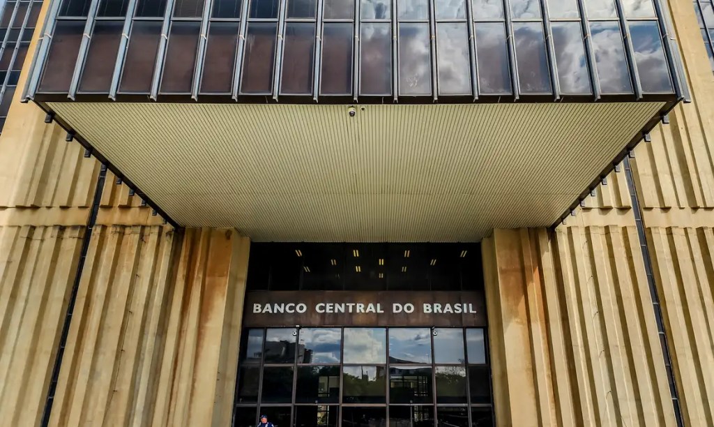 CMN regulamenta juros para contratos sem taxa&nbsp;estipulada