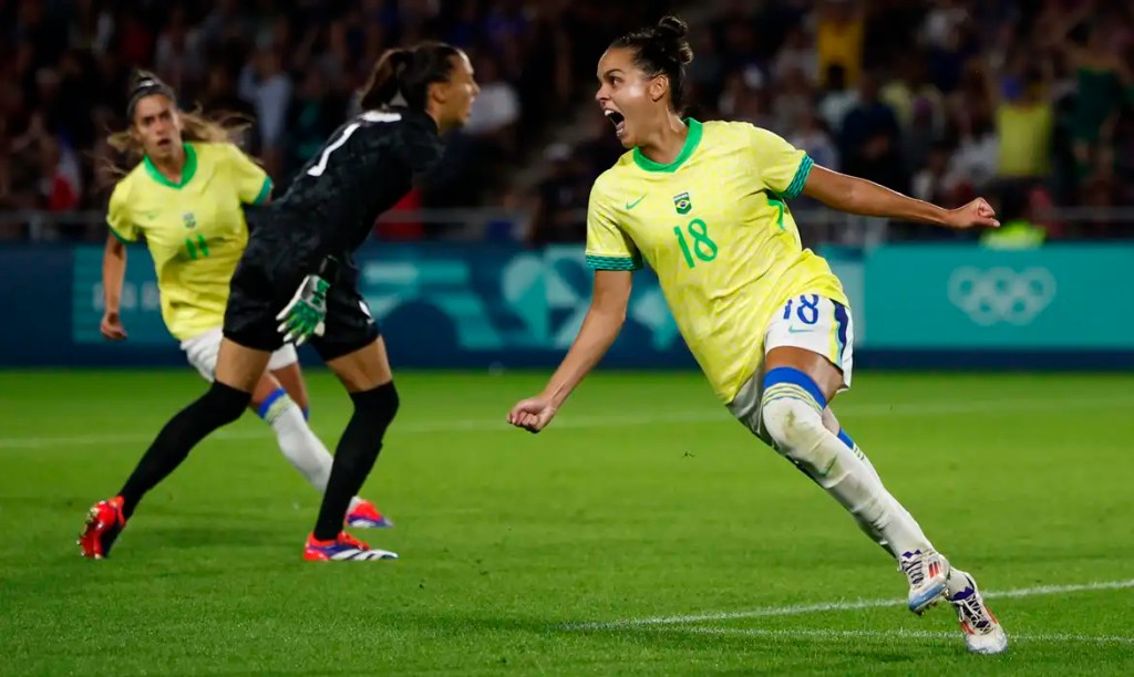 Gabi Portilho decide e Brasil derrota França no futebol&nbsp;feminino