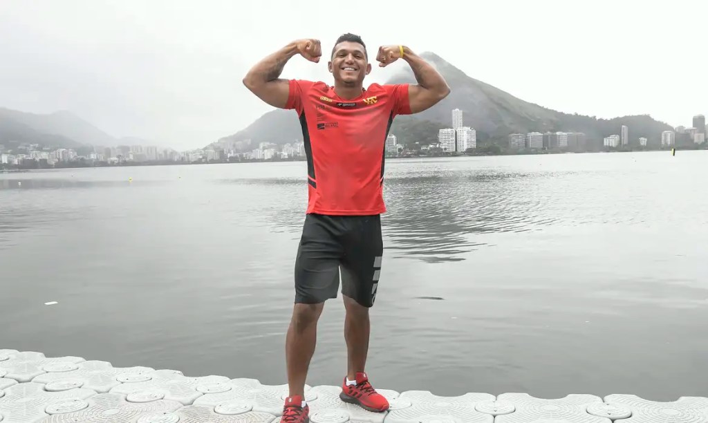 Isaquias Queiroz é campeão brasileiro de canoagem&nbsp;velocidade
